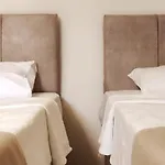 Apartmán Modern For 6 People In Center